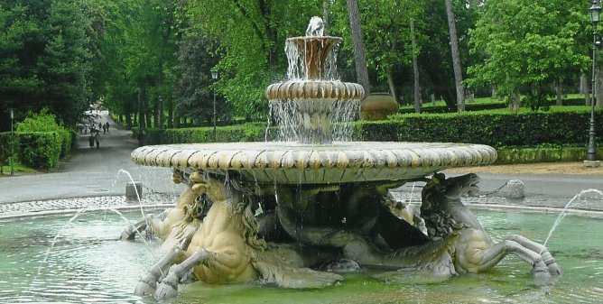 Brunnen im Park der Villa Borghese in Rom (Foto: Archiv Kneffel)