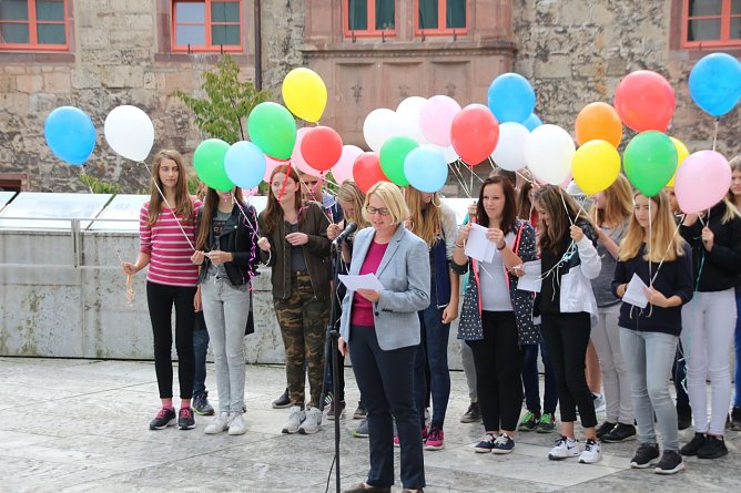 B&uuml;rgermeisterin Jutta Krauth zum Weltfriedenstag in Nordhausen (Foto: Pressestelle Stadt Nordhausen)