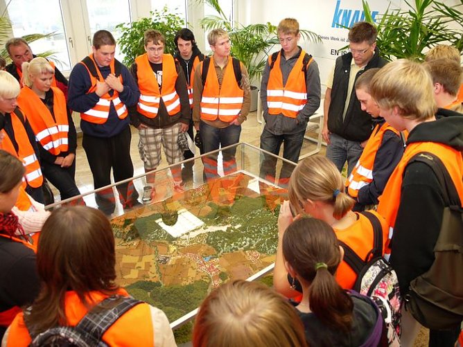 Besuch bei Knauf (Foto: Knauf) Besuch bei Knauf (Foto: Knauf)