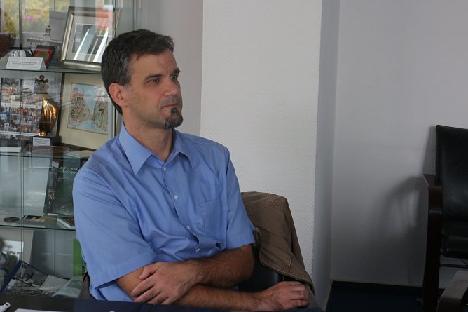 Auch der "Neue" war dabei, Kai Buchmann wohnte seiner ersten Ausschusssitzung als designierter Oberb&uuml;rgermeister bei (Foto: Angelo Glashagel)