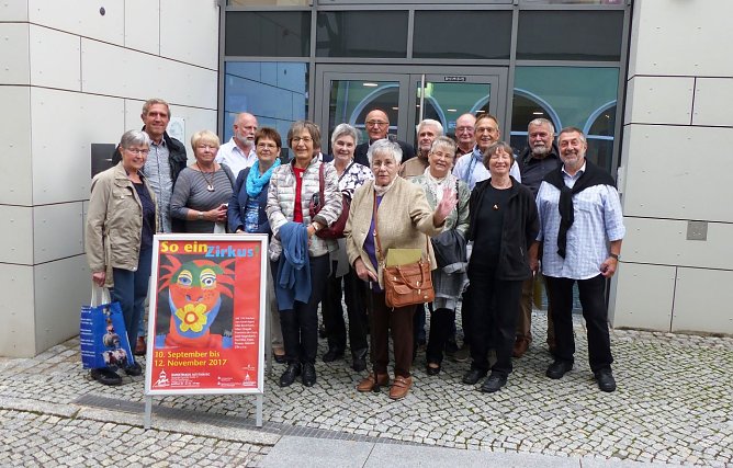 Nach 50 Jahren wieder zusammen - die Abiturienten der alten "Penne" (Foto: Dr. Wolfgang R. Pientka)