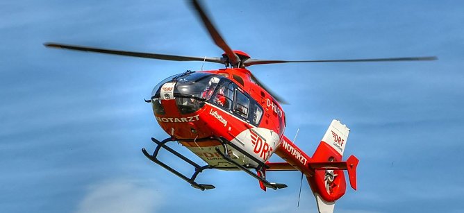 Rettungshubschrauber im Einsatz (Foto: DRF)