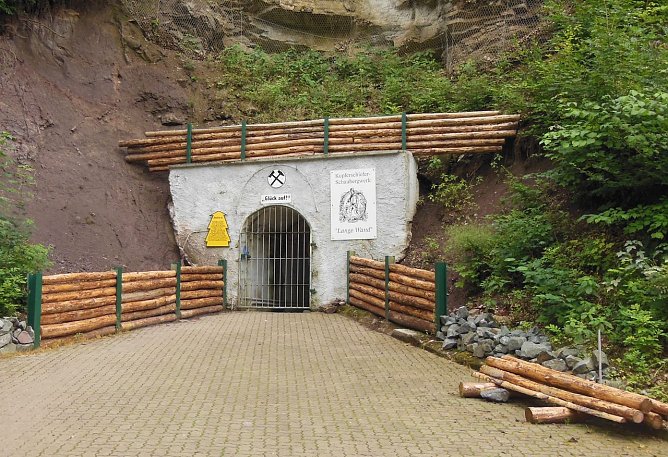 Eingang zum Besucherbergwerk (Foto: L. Schubert)