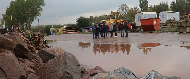 Wertstoffwende mit Wissenschaft und Wirtschaft - die Hochschule kooperiert jetzt mit dem Bauunternehmen Henning (Foto: Angelo Glashagel)