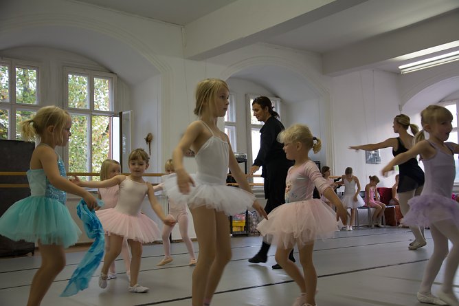 Tanzmärchen zur Vorweihnachtszeit (Foto: Patricia Friedrich) Tanzmärchen zur Vorweihnachtszeit (Foto: Patricia Friedrich)