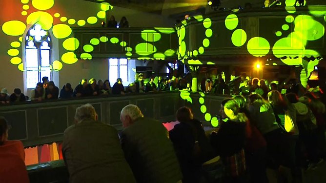 Junge Kirche &uuml;bernimmt Altendorfer Gotteshaus (Foto: Angelo Glashagel)