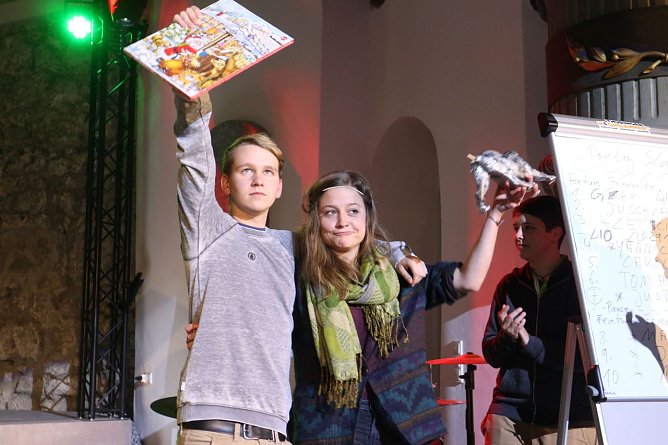 Am Ende geht es nicht ums gewinnen - im Finale waren fast alle Poeten mit dabei (Foto: Angelo Glashagel)