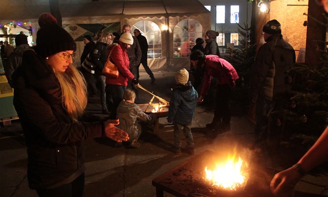Handwerkermarkt 2016 (Foto: Angelo Glashagel) Handwerkermarkt 2016 (Foto: Angelo Glashagel)