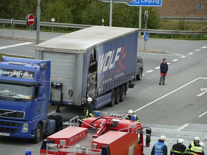 Brennender Brummi (Foto: nnz)