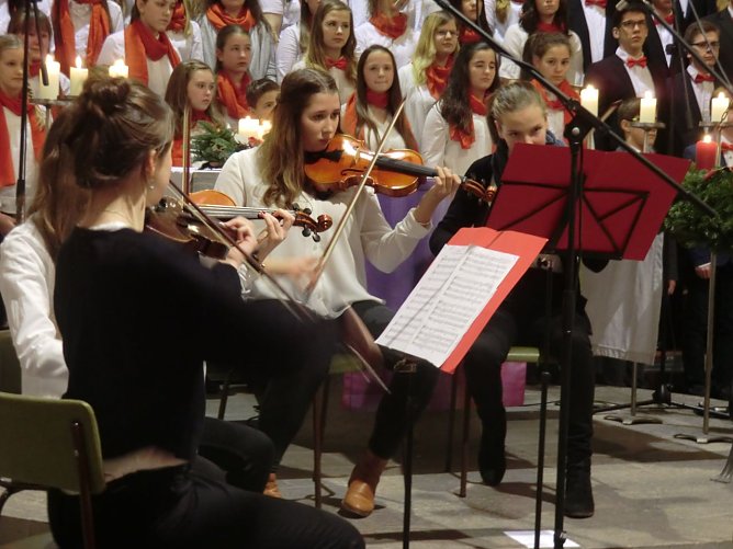 Weihnachtskonzert des Schillergymnasiums (Foto: K. Hornung)