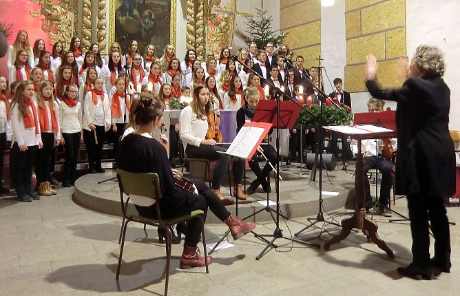 Weihnachtskonzert des Schillergymnasiums (Foto: K. Hornung)