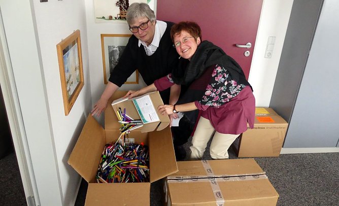 Tilly der Stifteschreck (Foto: R. Englert)