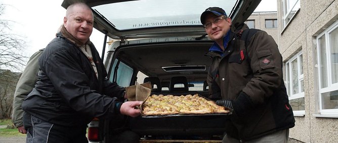 Wieder eine Ladung von der B&auml;ckerei Sievert abgeholt (Foto: nnz)
