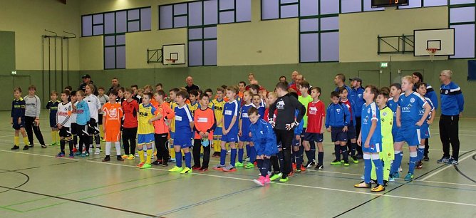 Hallencup des BSV Eintracht der E-Junioren (Foto: Karl-Heinz Herrmann) Hallencup des BSV Eintracht der E-Junioren (Foto: Karl-Heinz Herrmann)