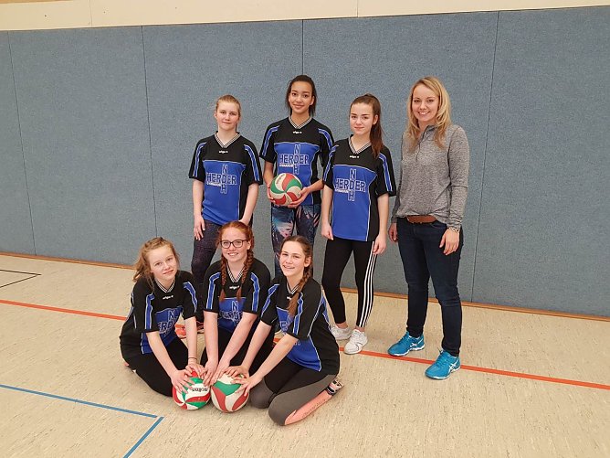 Platz zwei erreichten die Volleyballerinnen des Herder Gymnasiums (Foto: Jens Moldenhawer)