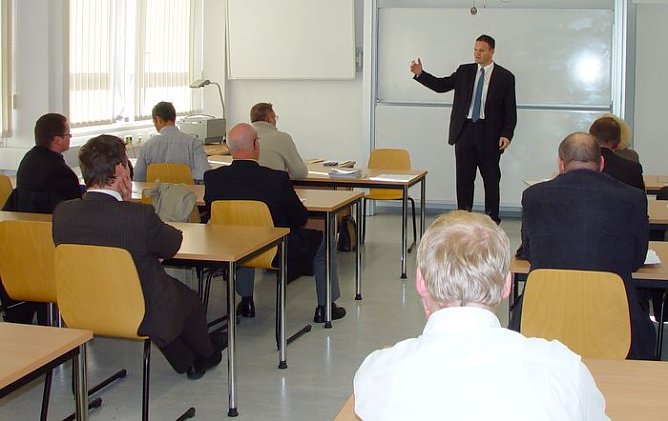 Präsentation vor IHK-Vertretern (Foto: FHN) Präsentation vor IHK-Vertretern (Foto: FHN)