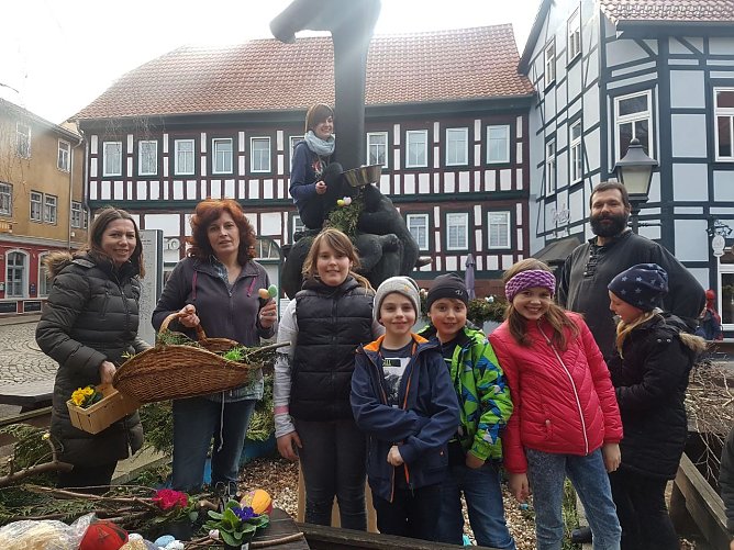 Brunnen wurde geschm&uuml;ckt (Foto: privat)