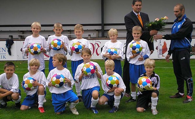Bälle für den Nachwuchs (Foto: KH) Bälle für den Nachwuchs (Foto: KH)