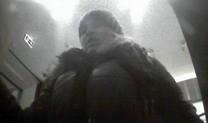 Wer kennt diese Frau? (Foto: Polizei)