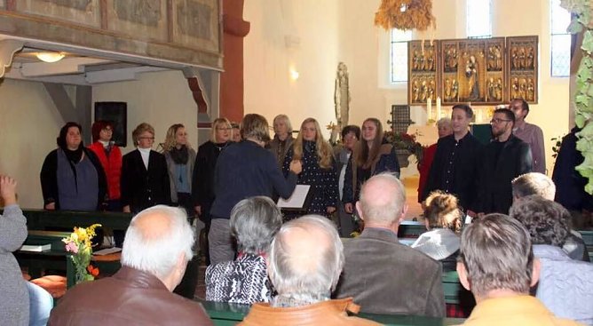 Kirchenchor Bielen (Foto: R. Englert)