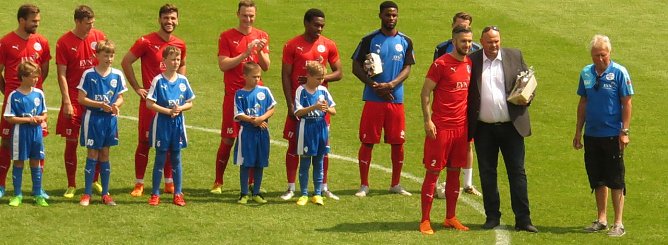 Kevin Schulze verabschiedet (Foto: nnz)