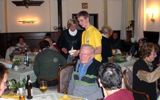 Erkl&auml;rt (Foto: M&uuml;ller)