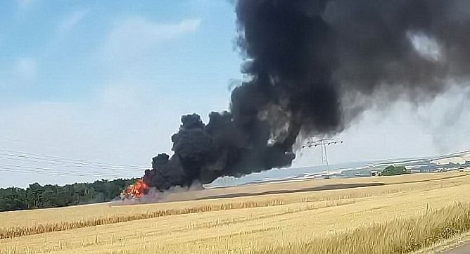 M&auml;hdrescher brannte aus (Foto: S. Dietzel)