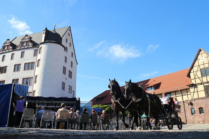 Schon am Nachmittag konnte man zahlreiche Gäste begrüßen (Foto: Angelo Glashagel) Schon am Nachmittag konnte man zahlreiche Gäste begrüßen (Foto: Angelo Glashagel)