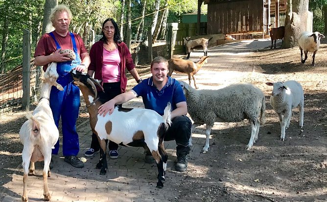 Spende f&uuml;r Tierfutter (Foto: Horizont-Verein)