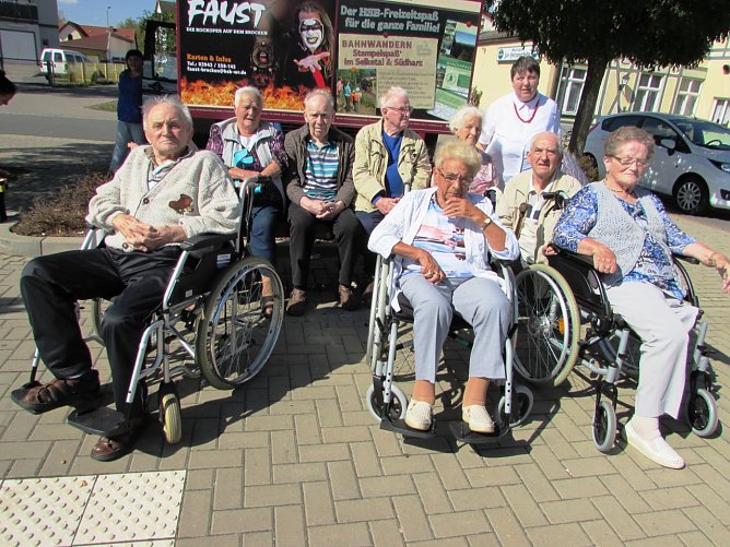 Stadtrundfahrt weckte Erinnerungen (Foto: Lydia Schubert) Stadtrundfahrt weckte Erinnerungen (Foto: Lydia Schubert)