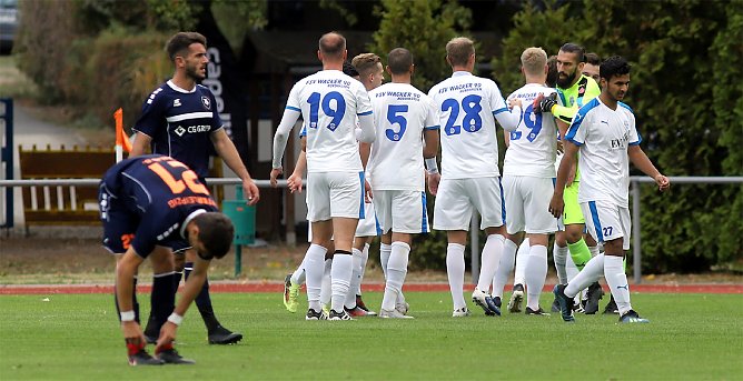 Wacker II bejubelt den Ausgleich durch Paul Kirchner (Foto: M. Liedke)