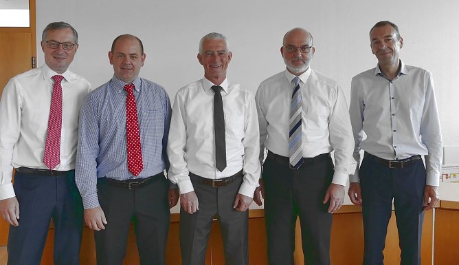 Vertragsunterzeichnung (Foto: WSW mobil)