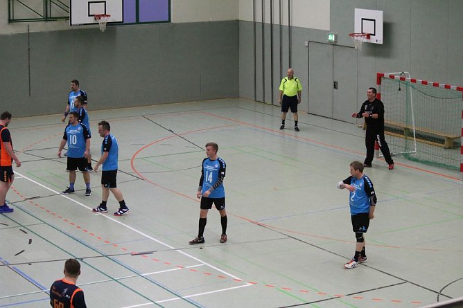 Spannendes Derby im Handball (Foto: Karl-Heinz Herrmann)