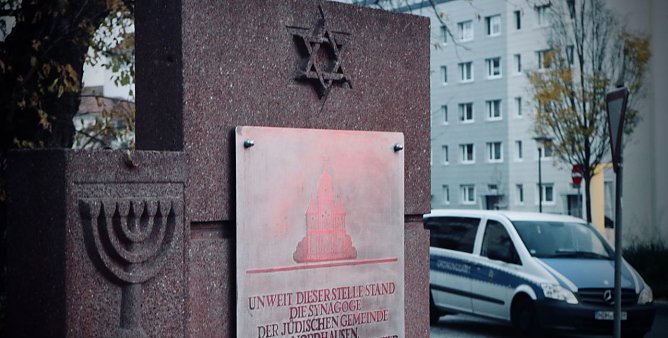 Gedenken an die Reichspogromnacht in Nordhausen (Foto: Angelo Glashagel)