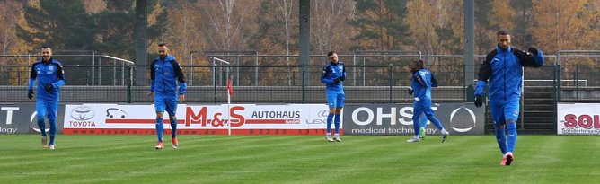 Bei Aufw&auml;rmen (Foto: Bernd Peter)