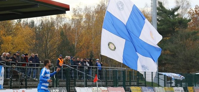 Ein Sieg als Belohnung f&uuml;r die Fans (Foto: Bernd Peter)