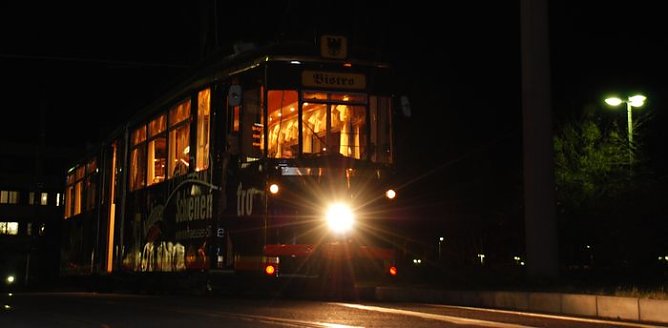 Trad&iacute;tionell unterwegs (Foto: Verkehrsbetriebe)