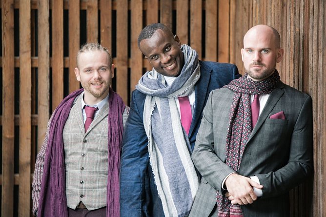 Drei besonders musikalische Fensterpaten bietet der Adventskalender des Nordh&auml;user Theaters am Donnerstag um 17 Uhr. P&uuml;nktlich zum Nikolaustag wird das Tenortrio FELLAS alle Kinder, Eltern und Freunde erwarten (Foto: Olaf Schulze)