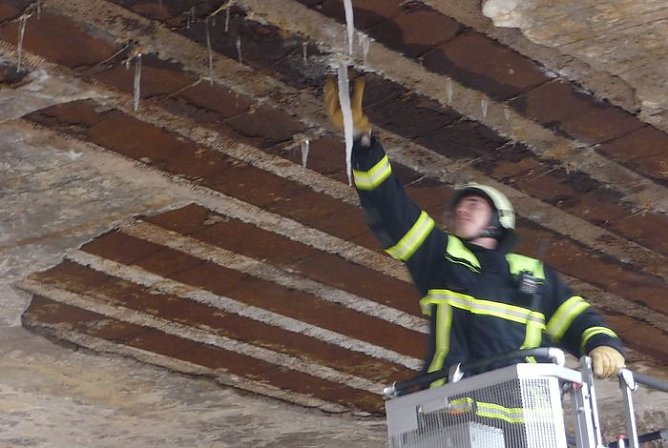 Eisige Gefahr (Foto: nnz) Eisige Gefahr (Foto: nnz)