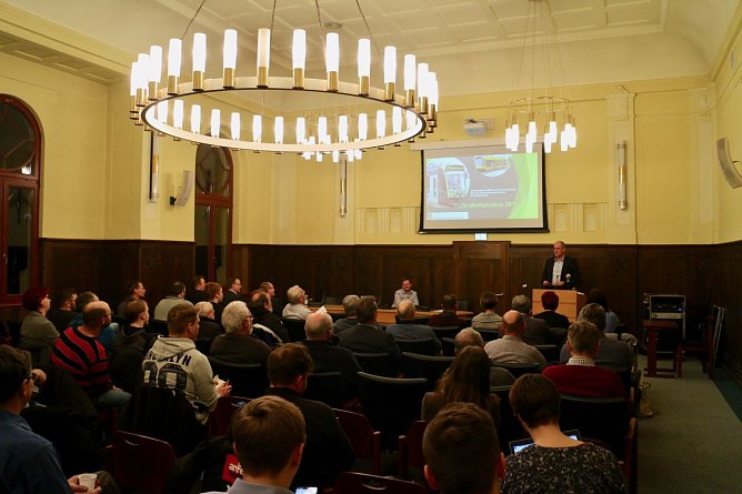 Wie weiter mit der Stra&szlig;enbahn? Diskussion im Landratsamt (Foto: Angelo Glashagel)