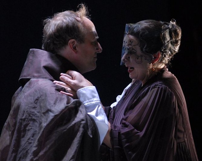 Theater-Gabentisch (Foto: I. Kühn) Theater-Gabentisch (Foto: I. Kühn)