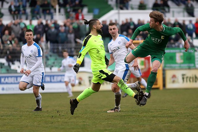 Jokanovic beim Foulspiel gegen Bury (Foto: FSV Wacker '90 Nordhausen)