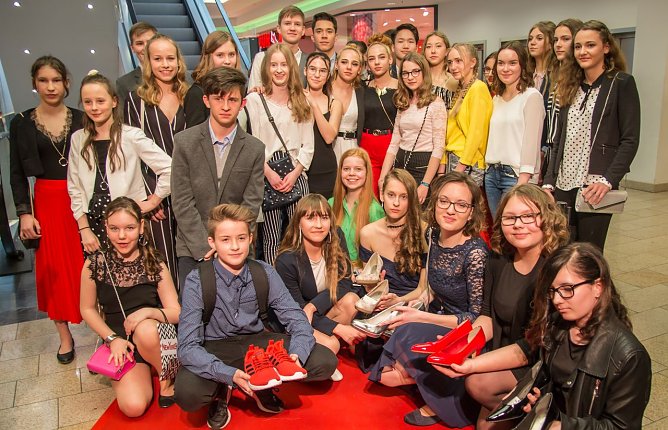 Jugendweihe-Look im der Marktpassage (Foto: S. Tetzel)