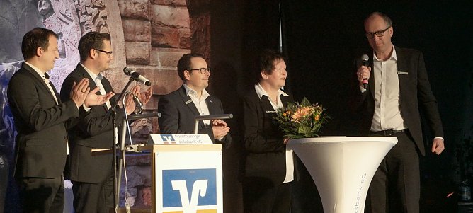 Heidrun Lange wird verabschiedet (Foto: nnz)