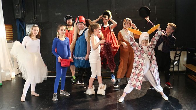 Ein bisschen verr&uuml;ckt darf es im Plunderland ruhig zugehen (Foto: Angelo Glashagel)