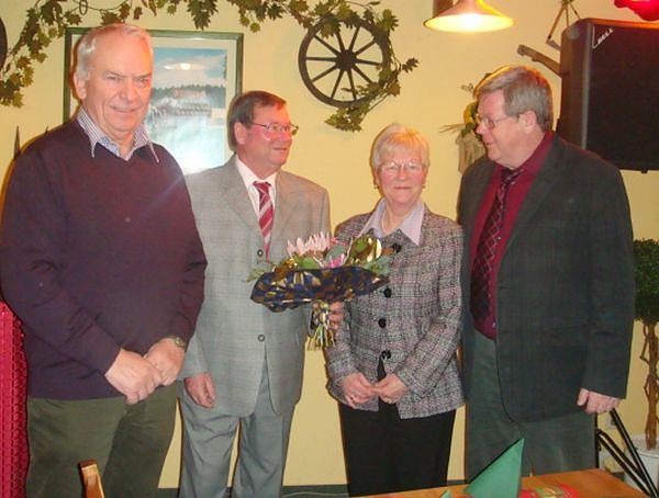 Gratuliert (Foto: privat) Gratuliert (Foto: privat)