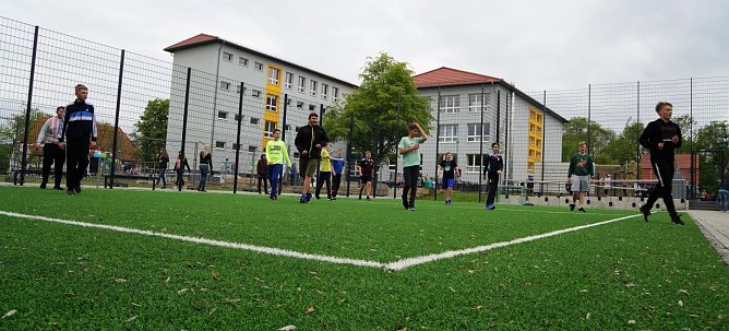 Auch ein neuer Bolzplatz mit Kunstrasenoberfl&auml;che geh&ouml;rt zum neuen Sportareal.  (Foto: Susanne Schedwill)