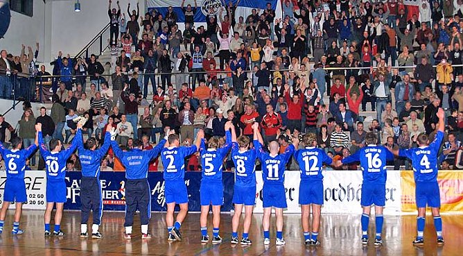 Dankesch&ouml;n an die Fans (Foto: nnz)