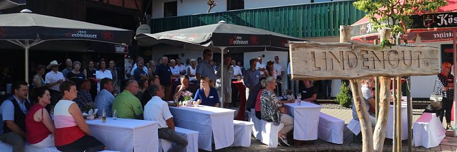 Der Nordth&uuml;ringer Unternehmerverband feierte heute sein Sommerfest auf dem Lindengut in Gudersleben (Foto: Angelo Glashagel)