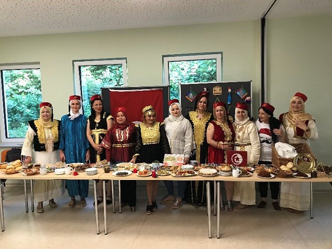 tunesische gäste (Foto: Jugendsozialwerk ) tunesische gäste (Foto: Jugendsozialwerk )